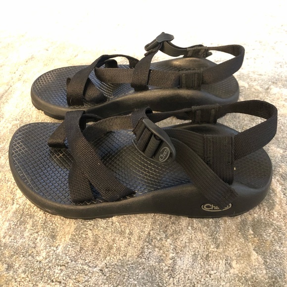 Chacos women’s Z/2 Classic black, size 8 regular - Picture 5 of 6